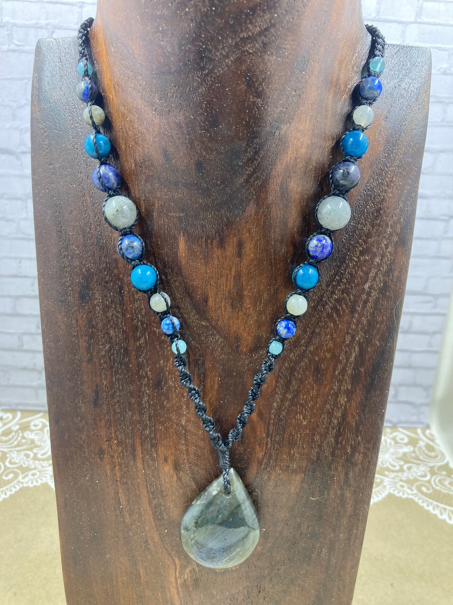 Labradorite Macrame Necklace