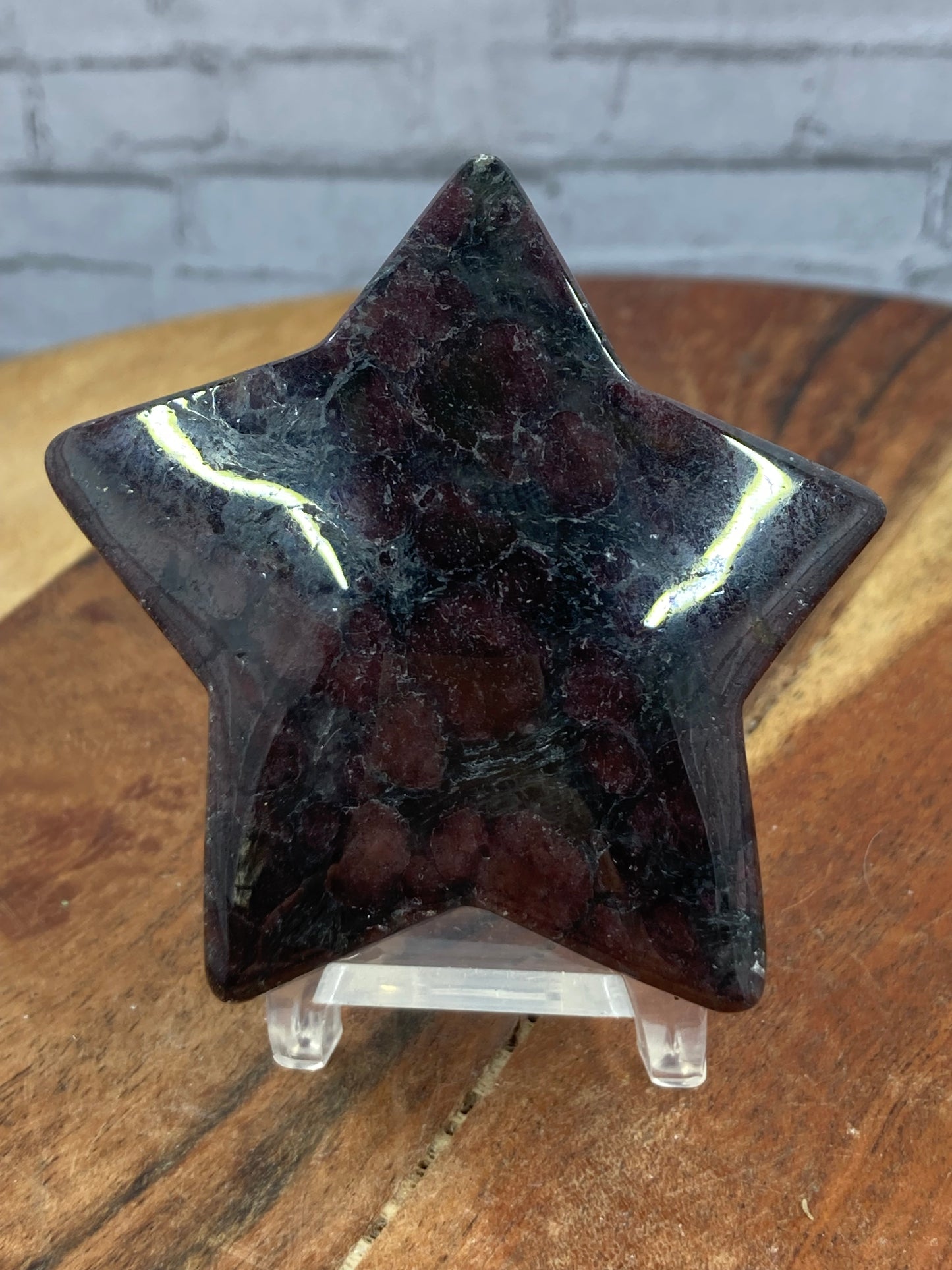 Garnet Star