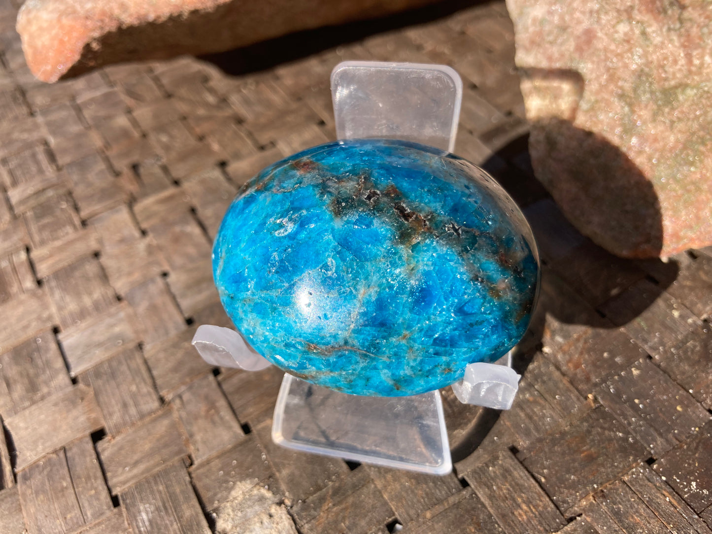 Apatite Palmstone