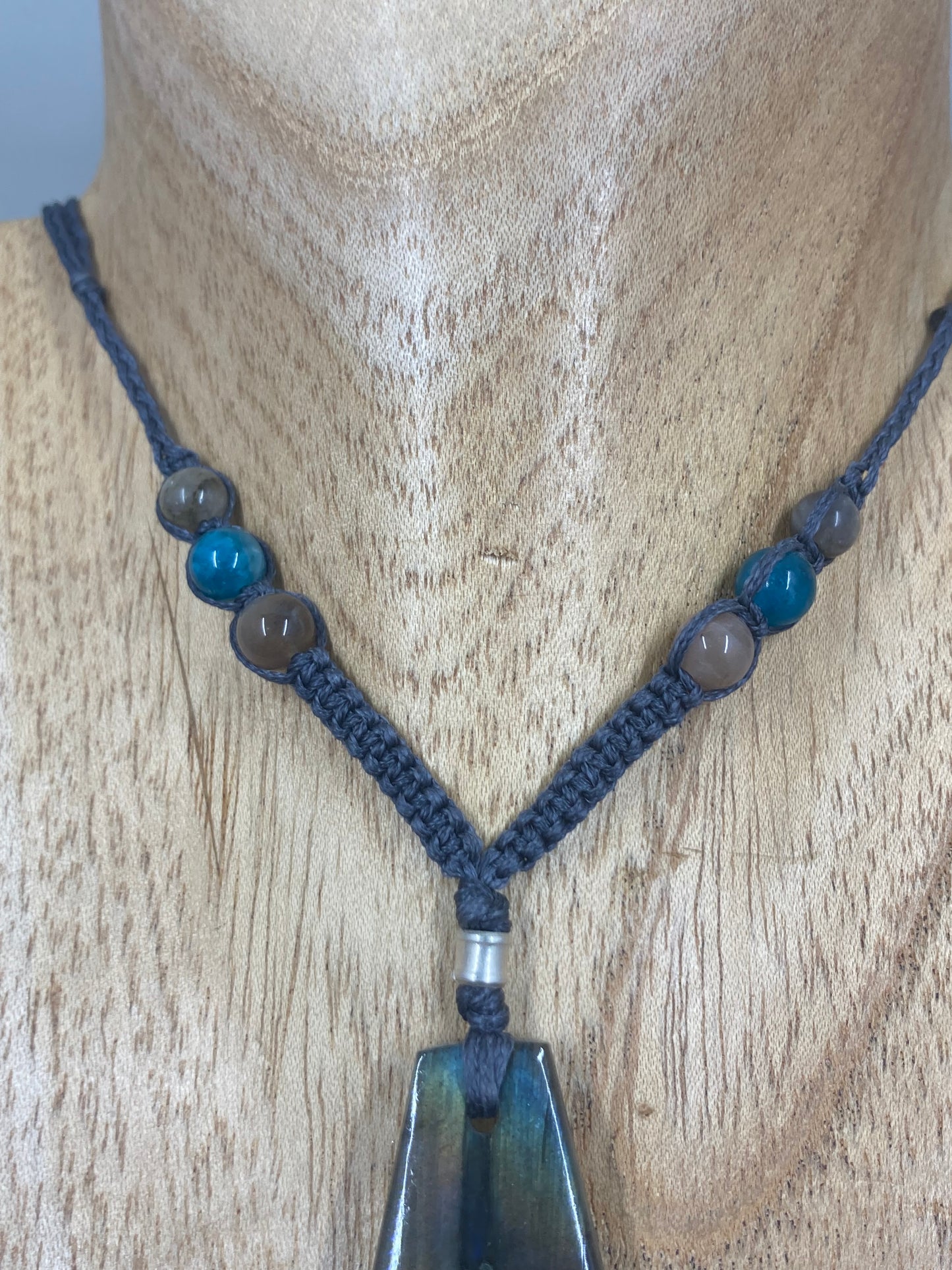 Labradorite Macrame Necklace