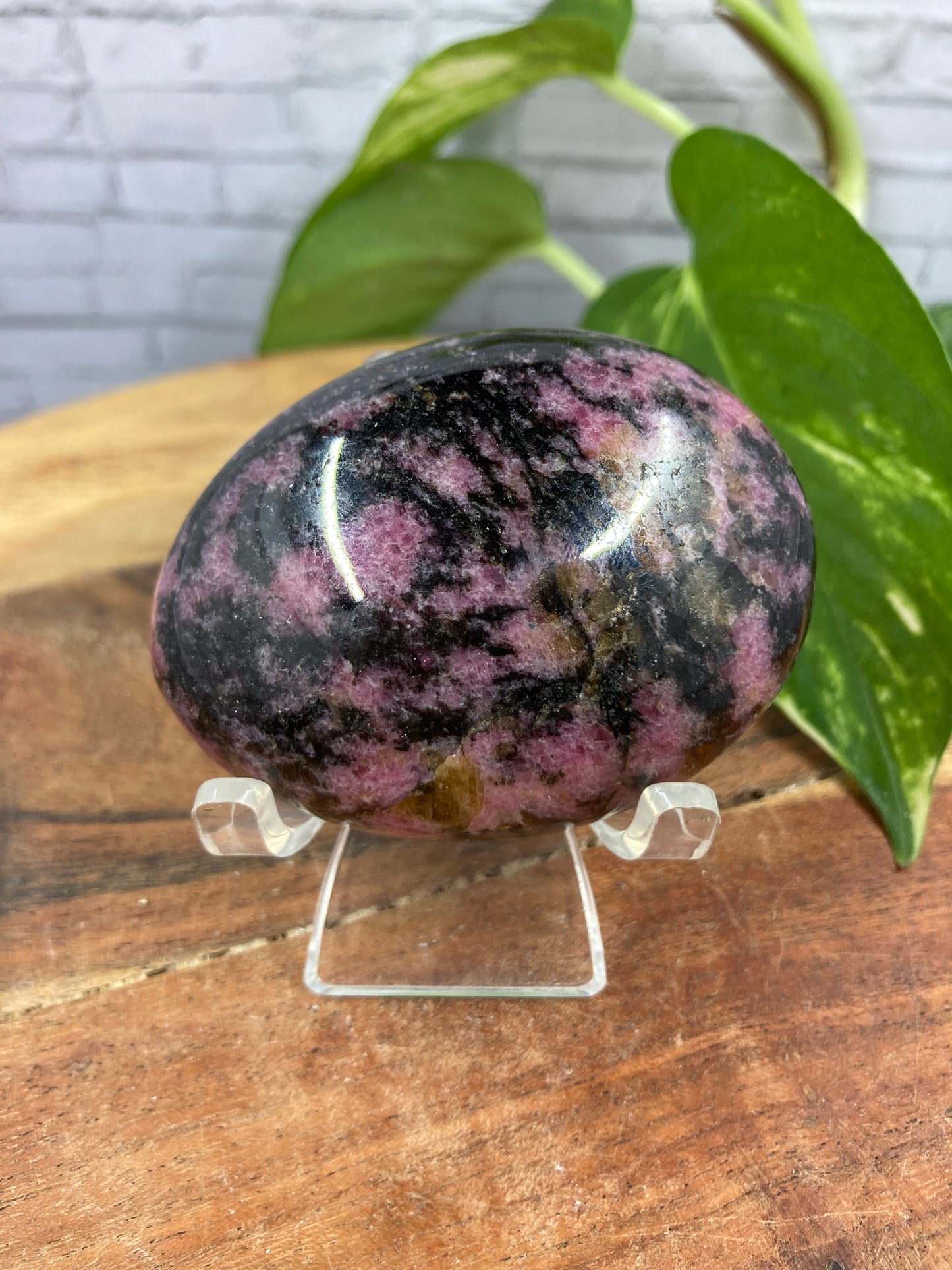 Rhodonite Palmstones