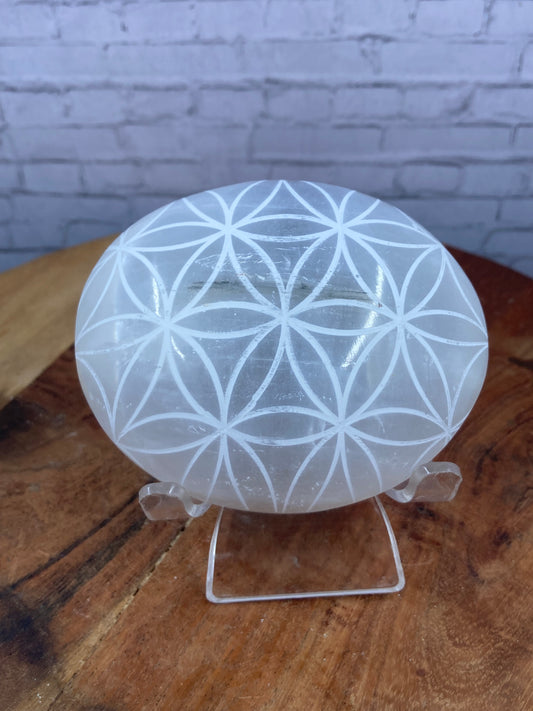 Selenite Palmstone