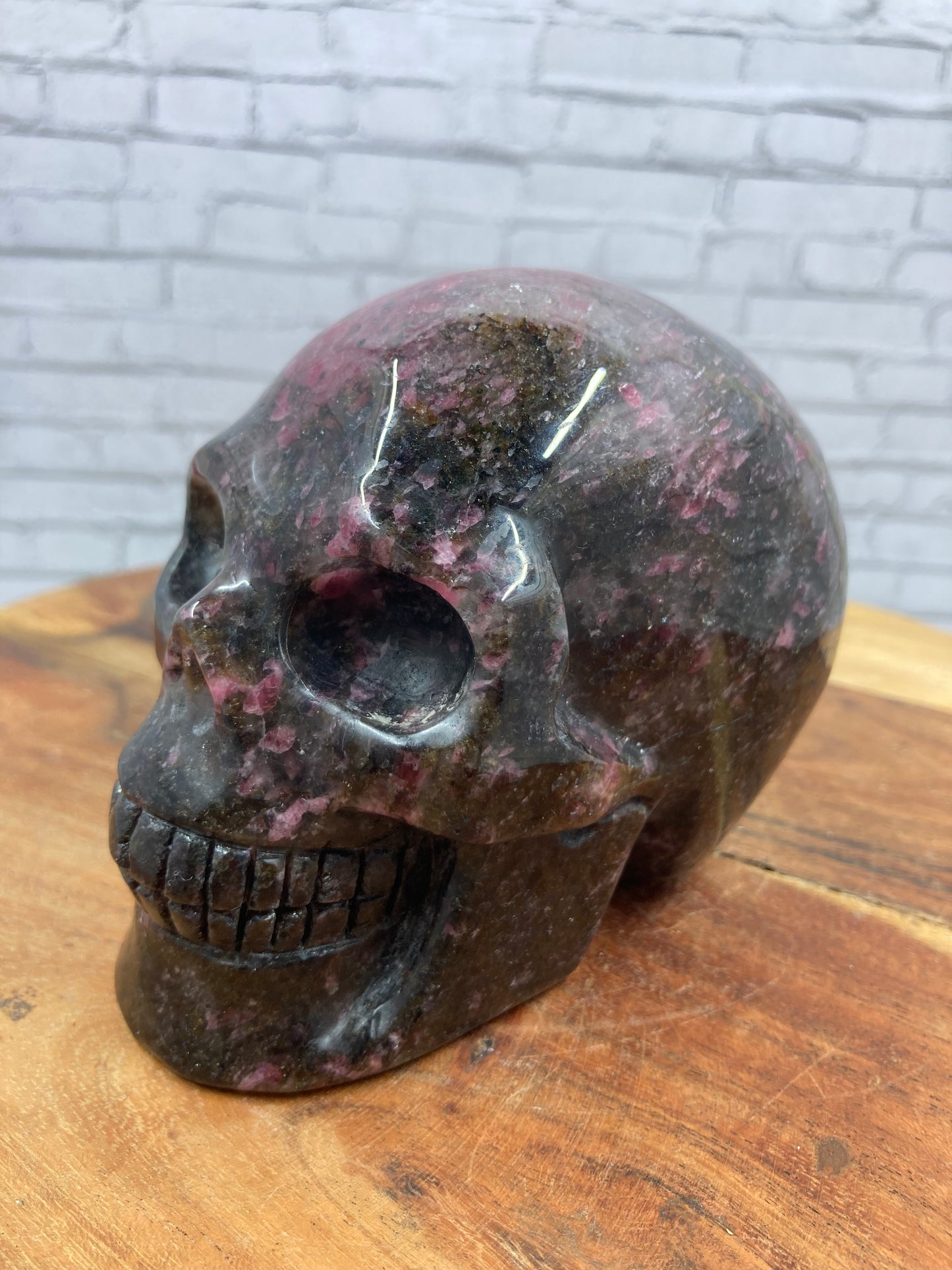 Rhodonite Skull