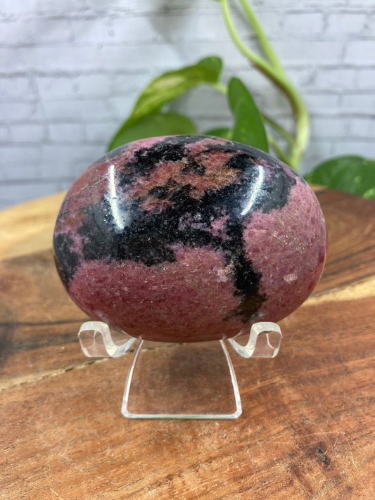 Rhodonite Palmstones