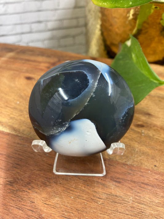 Orca Agate Palmstone