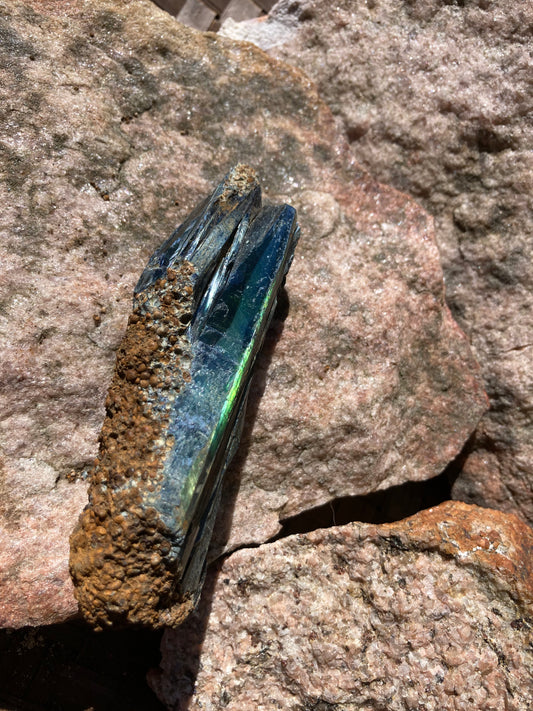 Vivianite raw