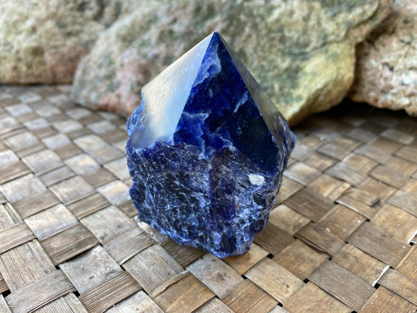 Sodalite Cut Base Generator