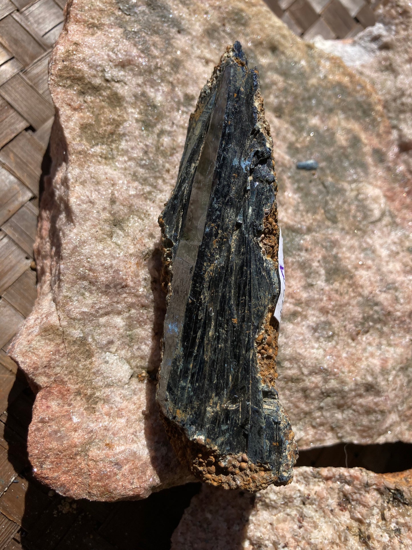 Vivianite raw