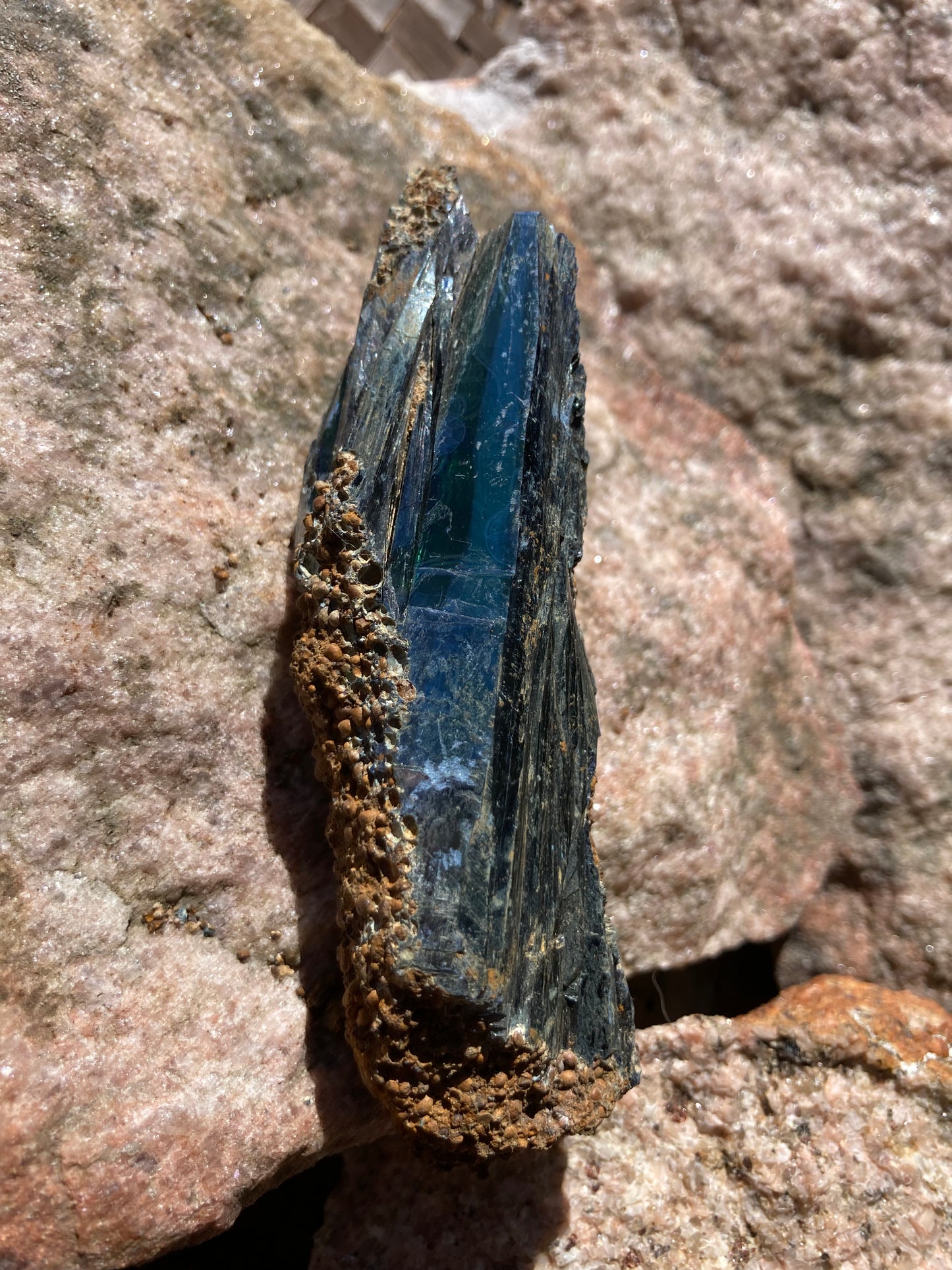 Vivianite raw